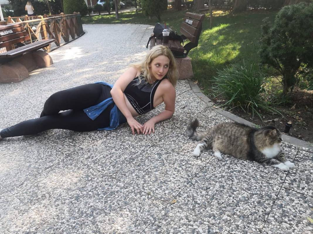 Hudutsuz Sevda’nın Damla’sı Hazal Köseoğlu sete gidemedi. Apar topar hastaneye kaldırıldı - Resim: 8